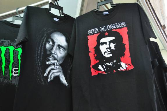 As duas mais populares estampas de camisa do mundo (em Mazatlán, no México)